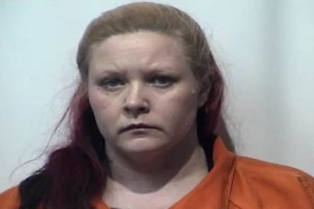Angela Sutton Wanted for Burglary in Hopkinsville