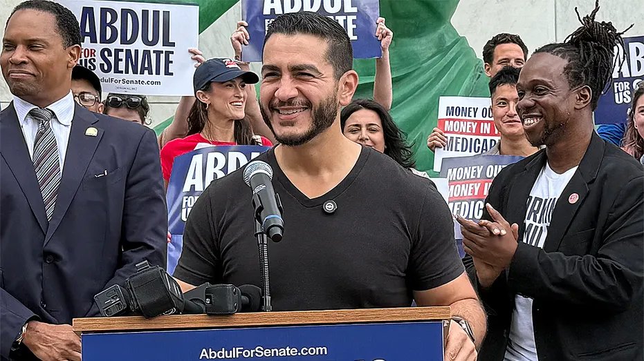 El-Sayed Denies Socialist Label Despite Sanders Backing