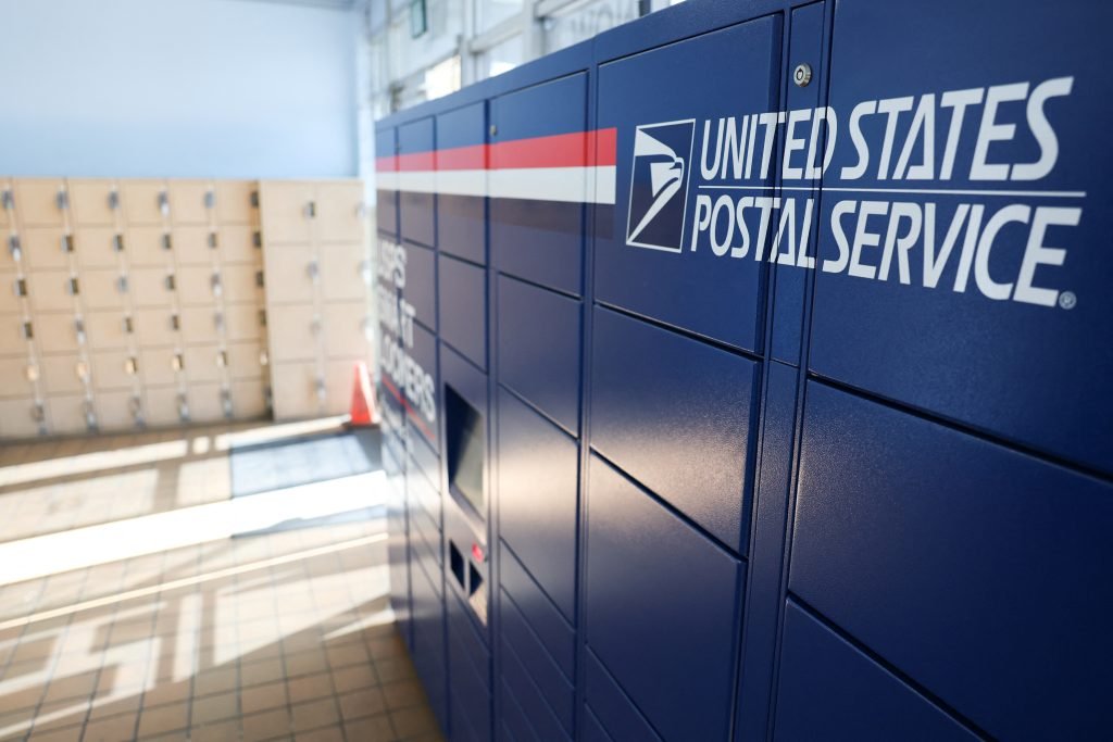 Justice Department Drops Gun Ban Fight at Post Offices