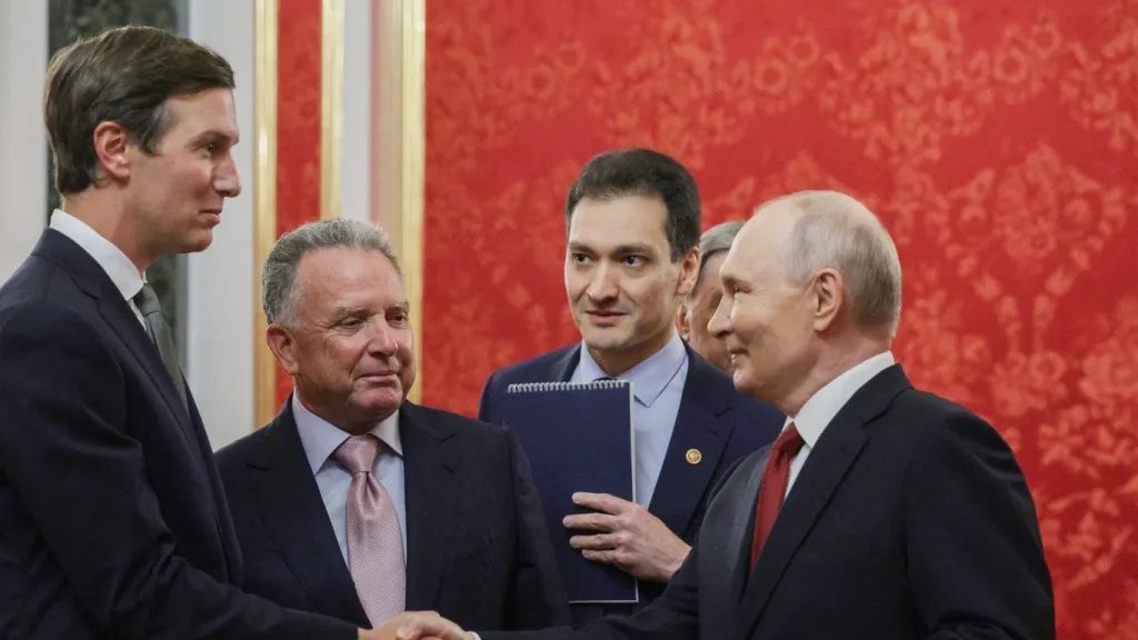Trump Envoys Meet Putin to End Ukraine War