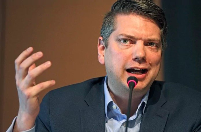 Tom Begich Drops Alaska Governor Race Over Funding