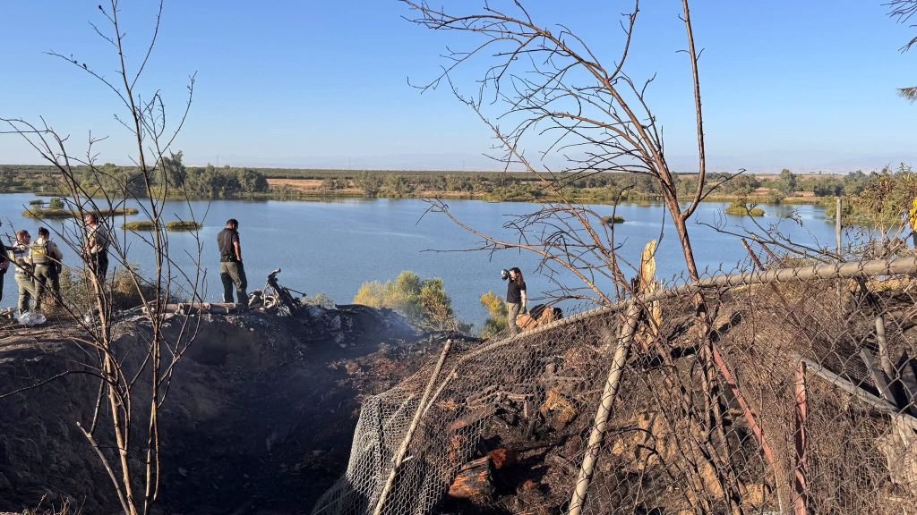 6 dead in separate California plane crashes