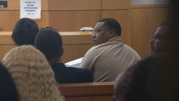 Jury decides if rapper’s killing was murder-for-hire
