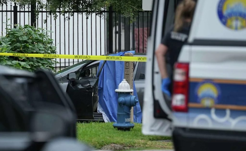 19-yo charged with murder after fatal shooting in Heights