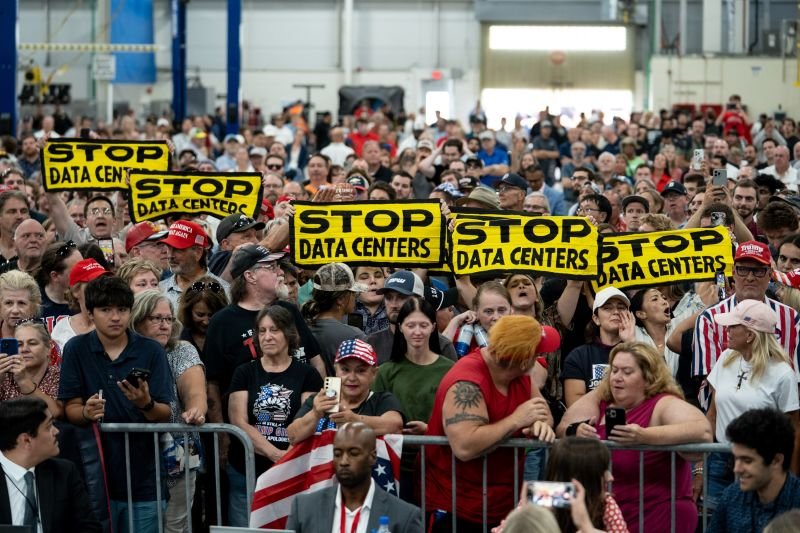 Trump Backs Data Centers as Americans Reject Them