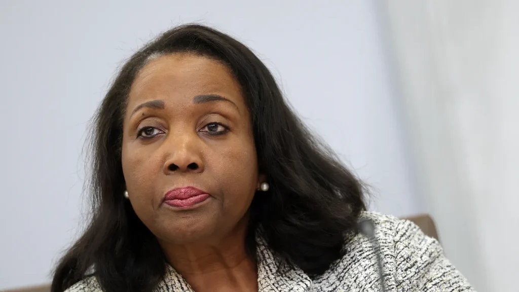 Trump Moves to Remove Fed Governor Lisa Cook