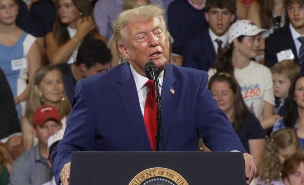 Trump Claims Iran Wants Deal Despite 12 Nights of Strikes