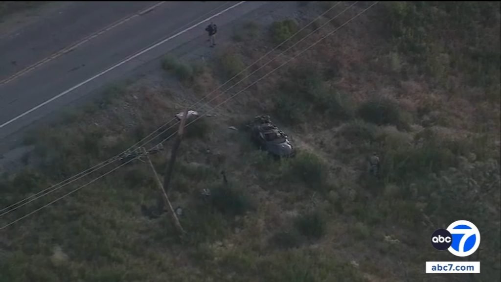 Car plunged off cliff on Angeles Crest Highway: 4 dead