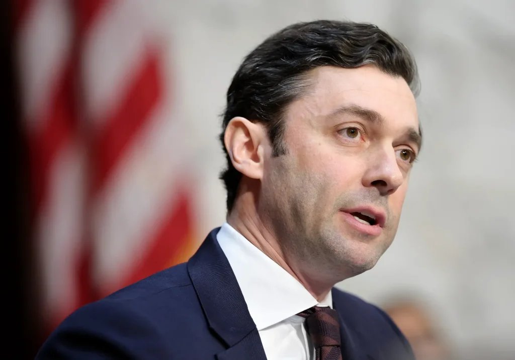 Ossoff’s 2028 Odds Surge Past AOC on Betting Markets