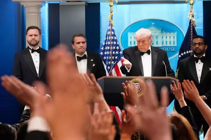 Top TV networks suspend filming of Trump's press conferences and other events