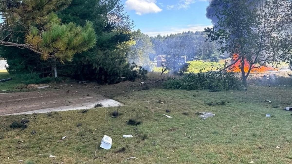 F-16 crash live: US fighter jet explodes in Michigan during training exercise