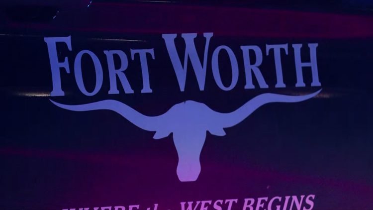 Woman killed in Fort Worth stabbing, suspect detained