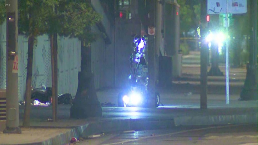 Suspicious device shuts down LA downtown