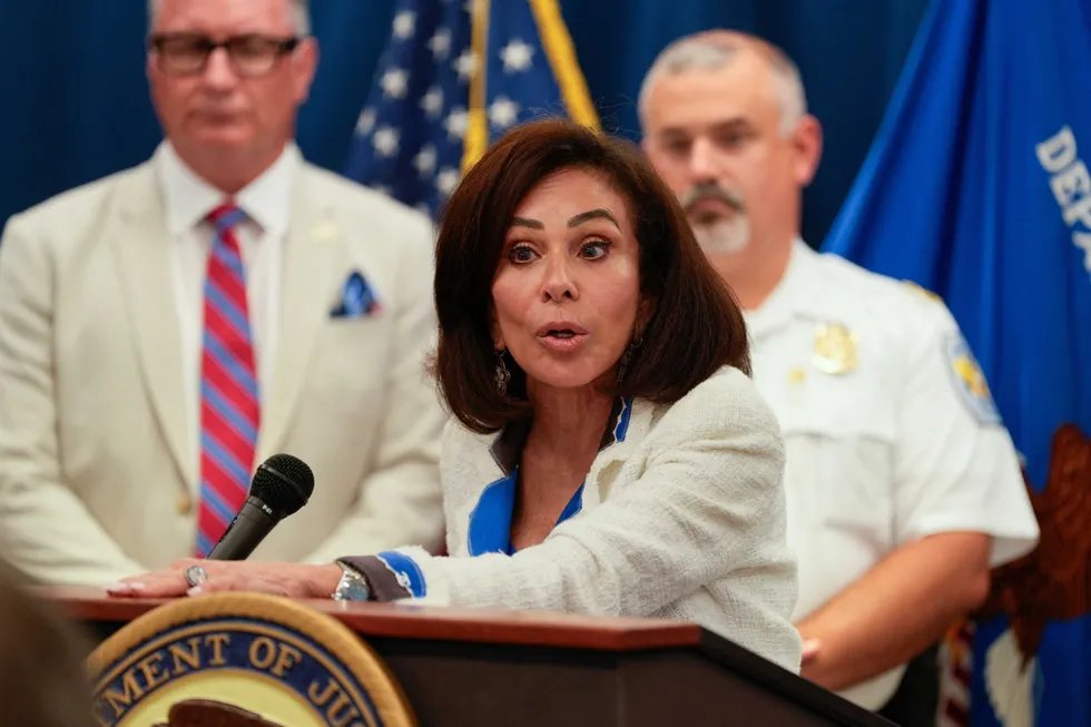 Trump Attacks Pirro for Dropping Vandalism Charges