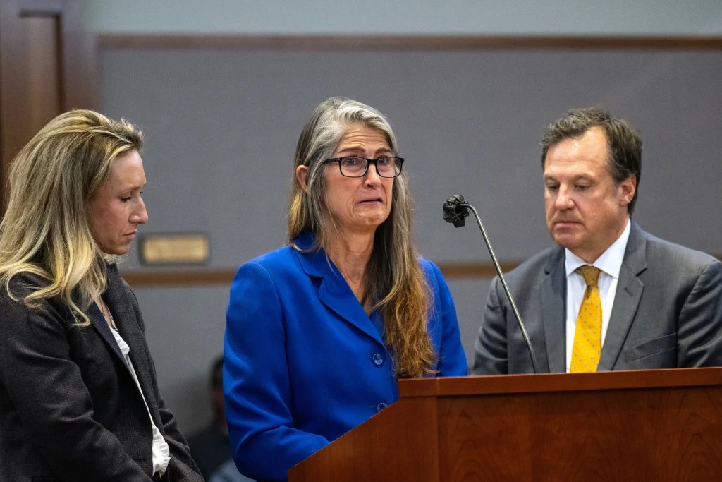 DNA analyst gets 10 years for faking evidence