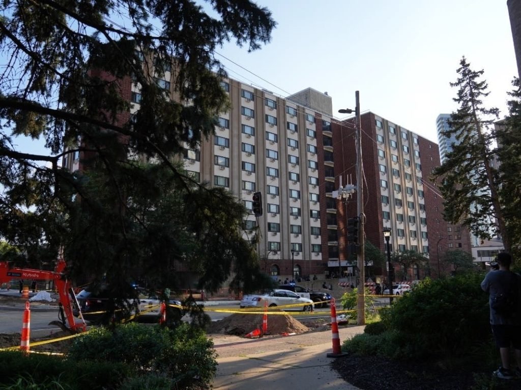 Minneapolis Mass Shooting Leaves 1 Dead, 6 Wounded