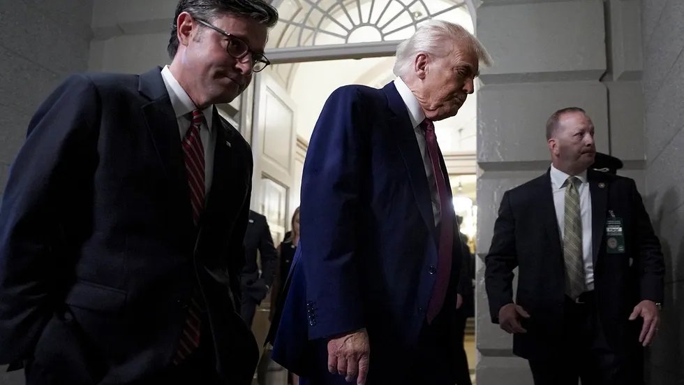 GOP Loses Both Chambers in New Worst-Case Forecast