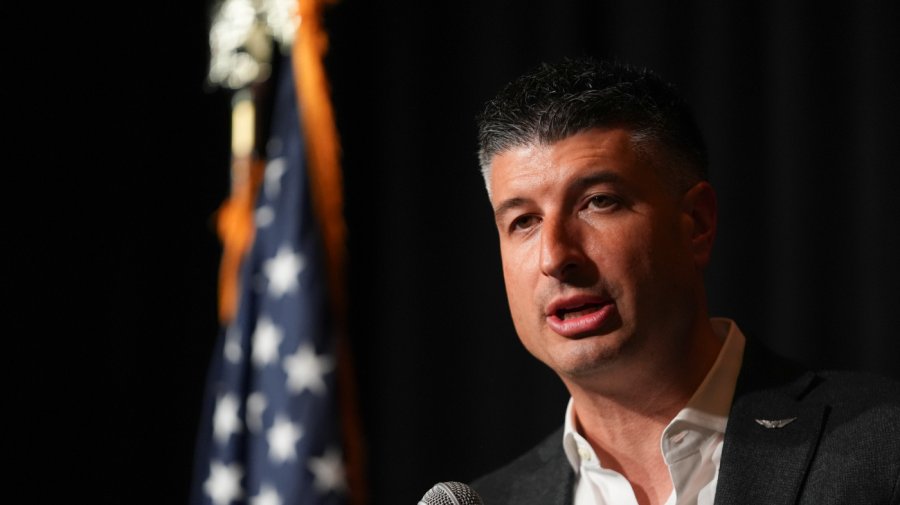 Republicans Join Fight Against Money in Politics