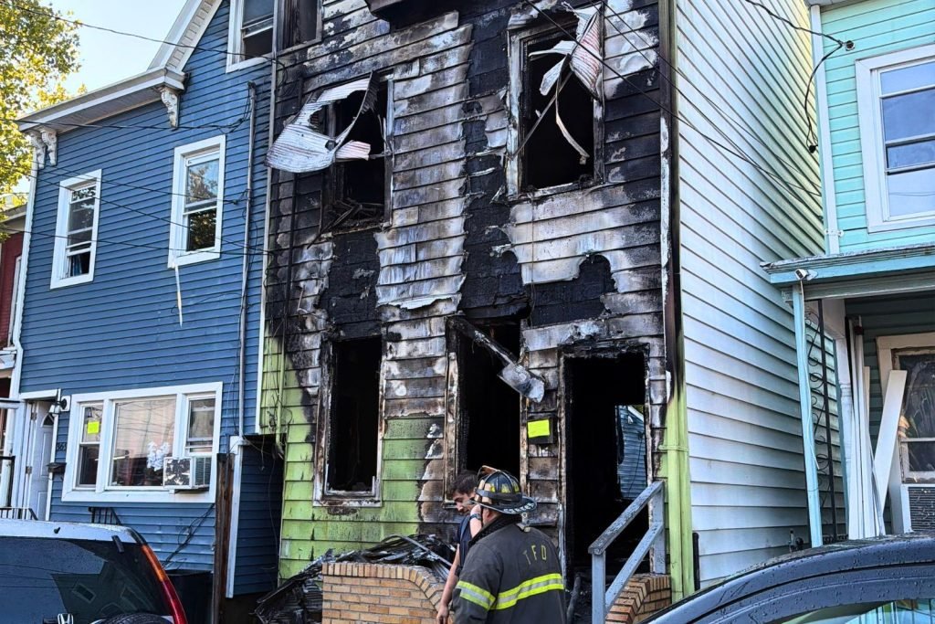 2 children killed in Trenton row house fire