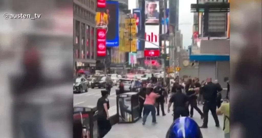 Bank exec stabbed to death in Times Square