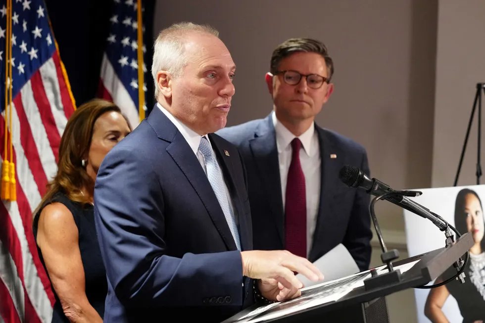GOP’s Midterm Plan Backfires, Strategist Warns