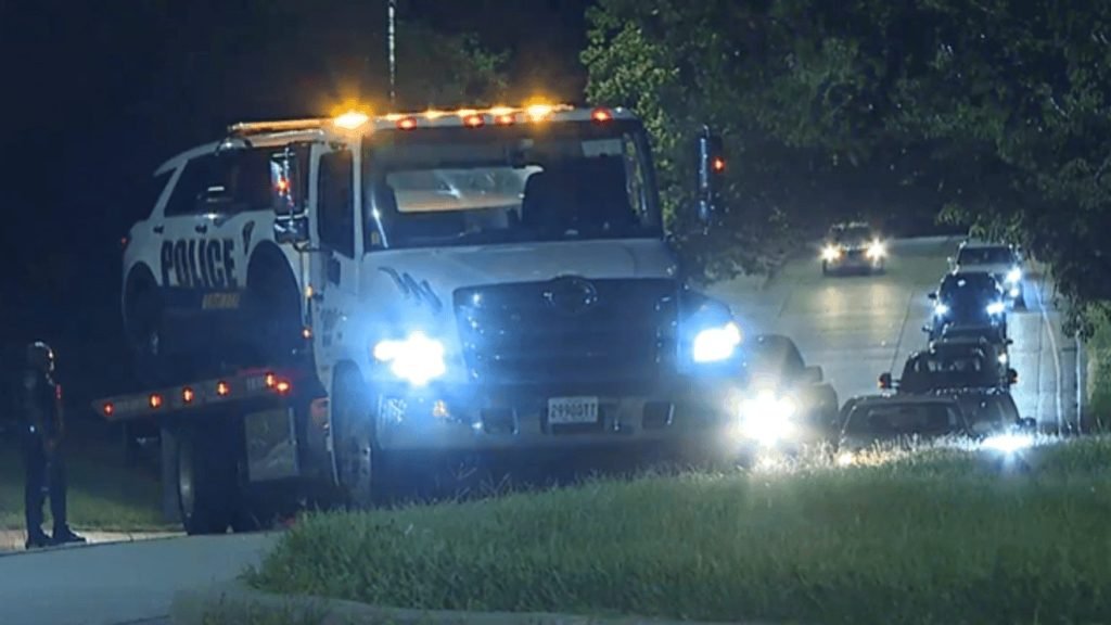 Armed Robber Opens Fire on Sinclair Lane Victim