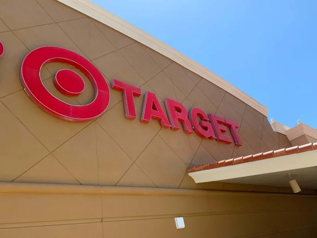 $260 Target theft in Medford — do you know this man?
