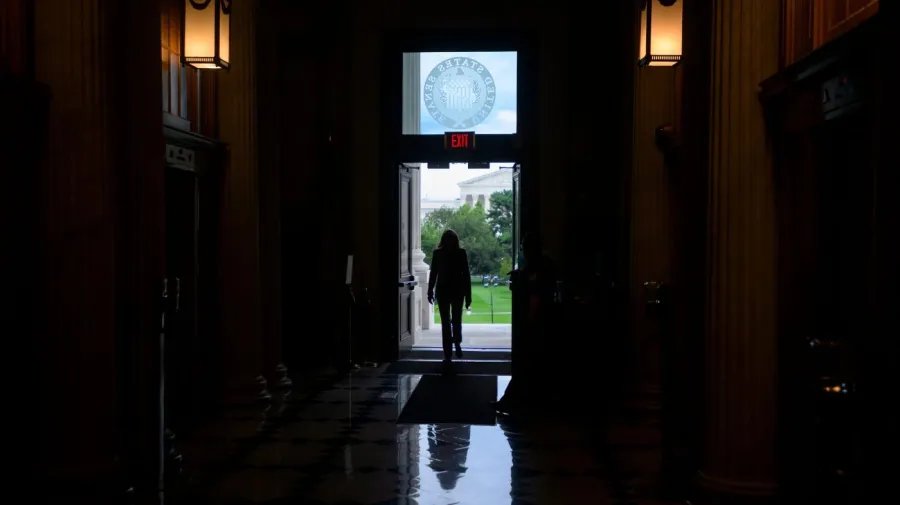 Senate Leaves 4 Major Issues Unresolved