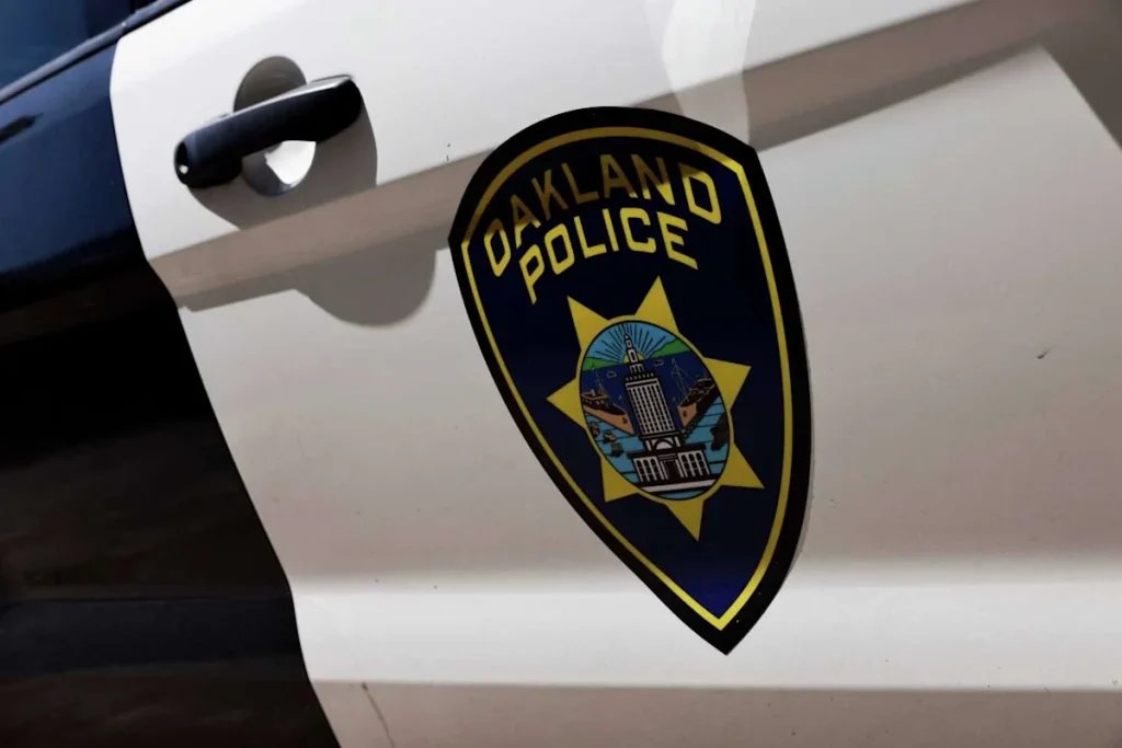 Man found shot dead in East Oakland Friday