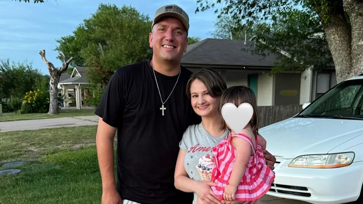 Gypsy Rose Blanchard Details “Hardest” Moment With Daughter Aurora After Ken Urker's Death