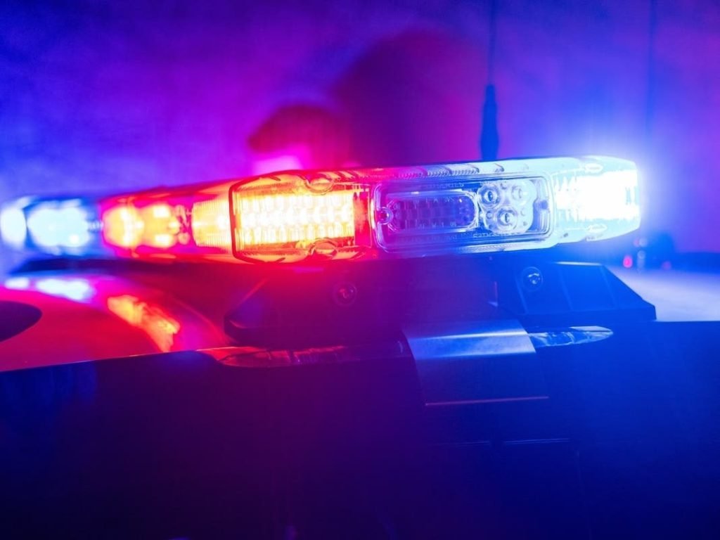 Woman shot on Long Beach Boulevard: suspect still at large