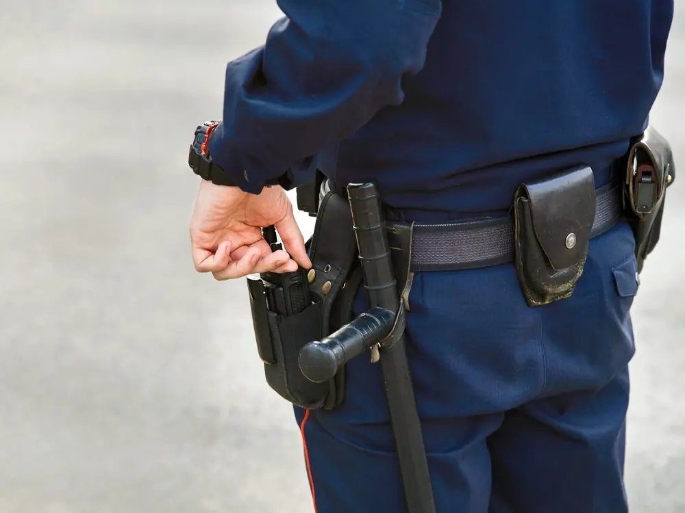 Cop Accused of Choking Woman at Her Home