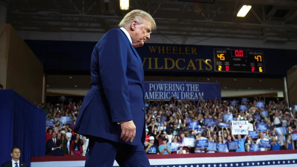 7 GOP Candidates Scrub Trump From Their Websites