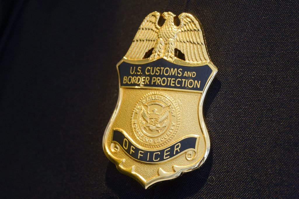 Uber driver didn’t steal cinnamon rolls—ICE detained him