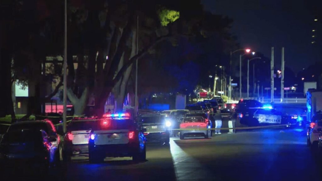 Man Reports Shooting Girlfriend and 2 Kids in Las Vegas