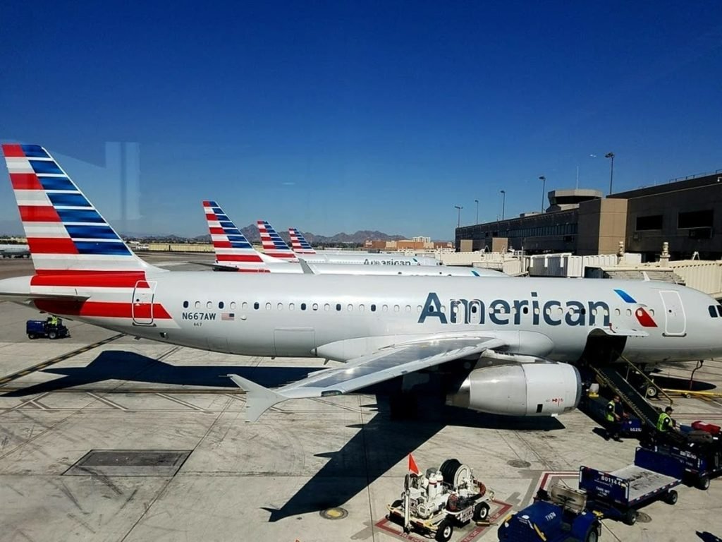 Passenger duct-taped to seat after hitting flyer on Newark flight