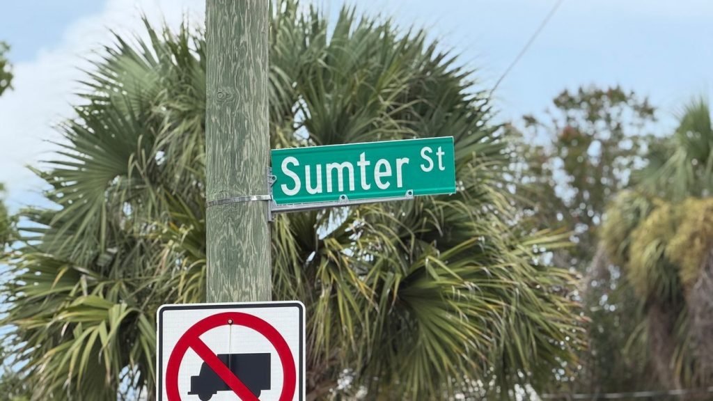 Burglar Jumps From Second Story After Charleston Break-In
