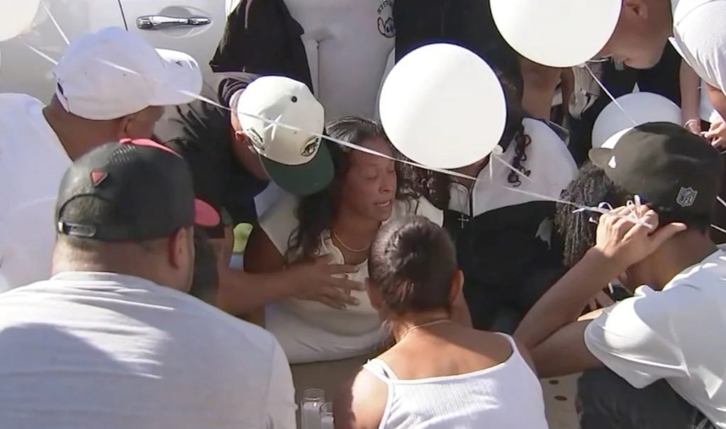 Suspect Detained by Bystanders in Fatal Stabbing of 7-Year-Old in Chicago