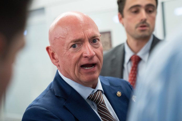 Kelly Blasts Trump’s Iran Strategy as “Flailing”