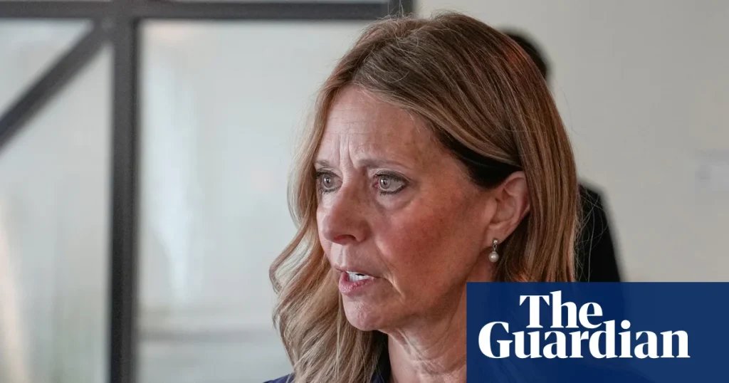 Armed man attacks Ohio governor candidate at fair